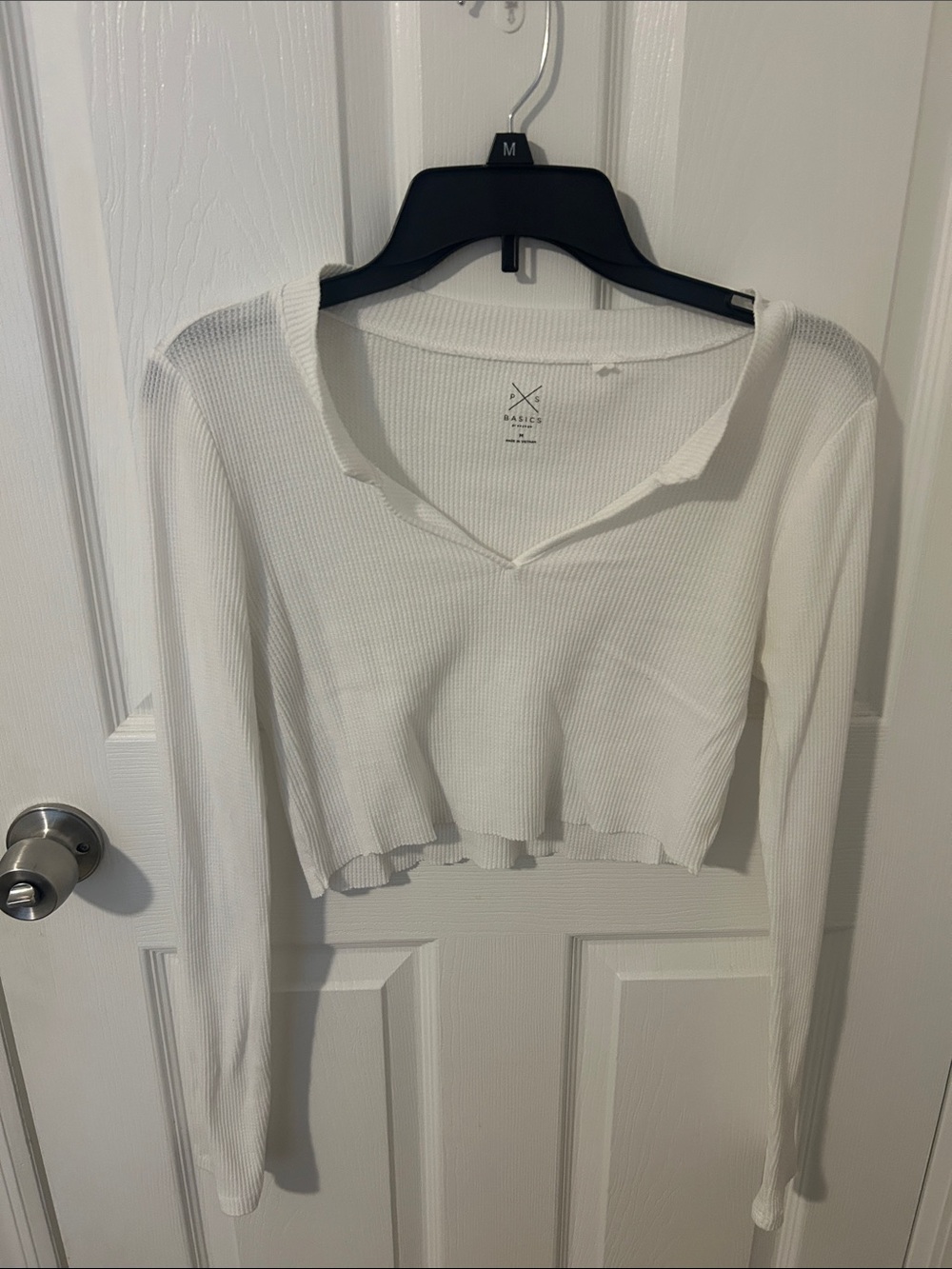 Pacsun White Ribbed V-Neck Cropped Long Sleeve Top